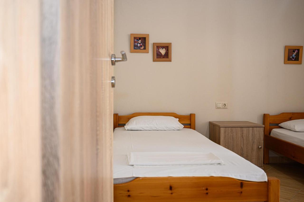 Anastasios Room'S Olympiakí Aktí Exterior foto